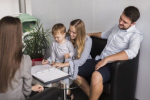 Sandy Détrés Educatrice spécialisée libérale Gironde - collaboration avec l'enfant et sa famille